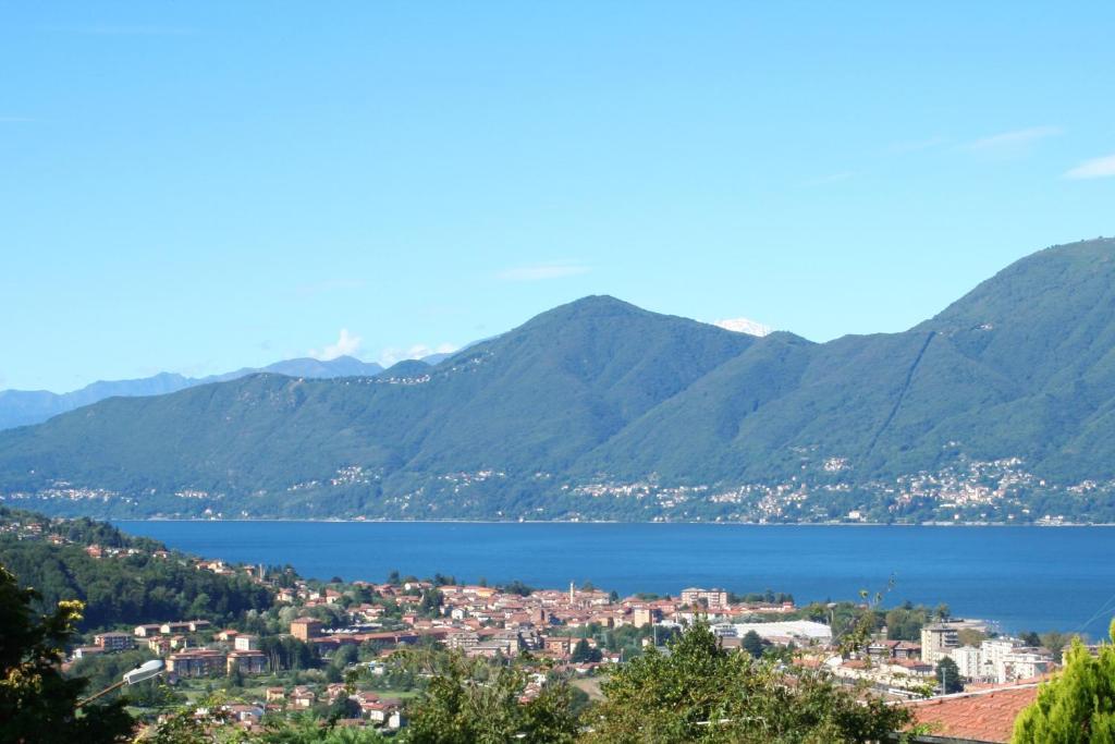 Villa Dei Fiori Luino Exterior foto